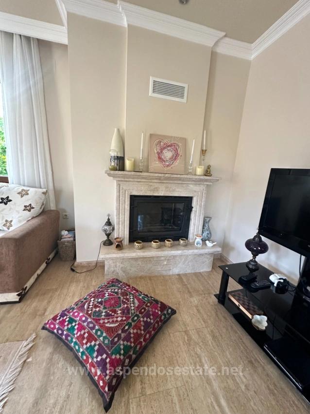 4+1 Villa Zum Verkauf Auf Einem 500 M² Großen Grundstück In Der Nähe Des Zentrums Von Dalyan