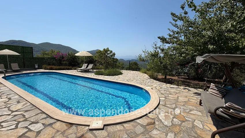 4+1-Zimmer Villa Zu verkaufen in Gökbel Bz. Ortaca - 992 m²