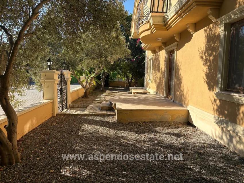 4+2-Zimmer Villa Zu verkaufen in Dalyan Bz. Ortaca - 200 m²