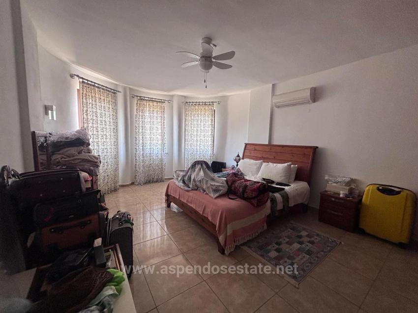 5+1 Villa Zum Verkauf Auf Einem 980 M² Großen Grundstück An Der Ecke In Dalyan Maraş