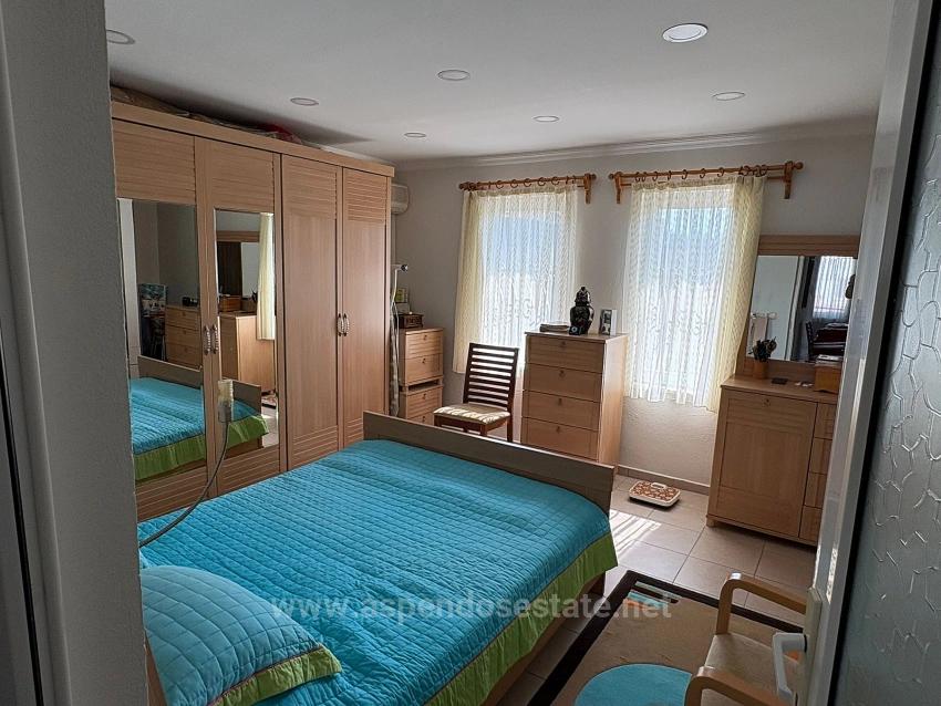 Zweistöckiges Haus Auf Einem 514 M² Großen Grundstück In Okçular Zu Verkaufen.