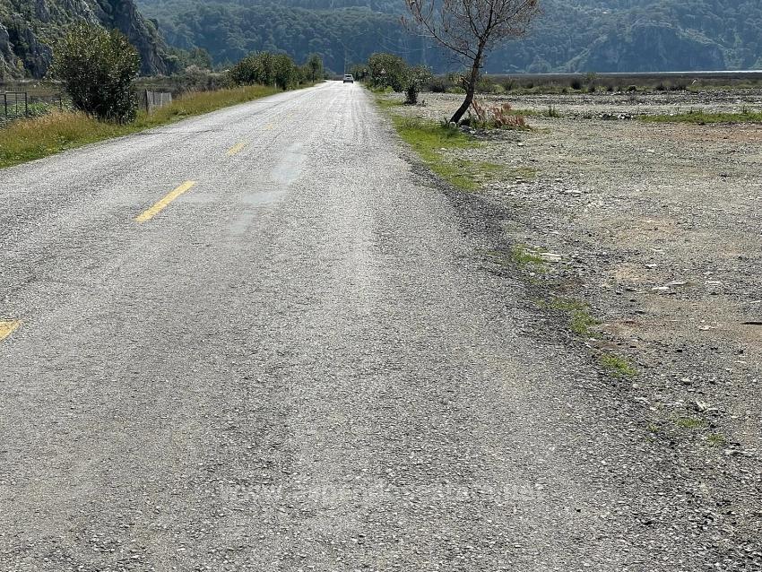Feld Zu Verkaufen in Dalyan Bz. Ortaca - Gehäuse-Zonierung - 19.600 m²