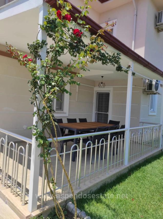 4+1 Villa Zum Verkauf Auf Einem Eckgrundstück Von 545 M2 In Dalyan Gülpınar