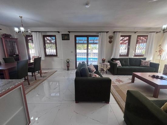5+1 Villa Zum Verkauf Auf Einem 301 M² Großen Grundstück In Dalyan