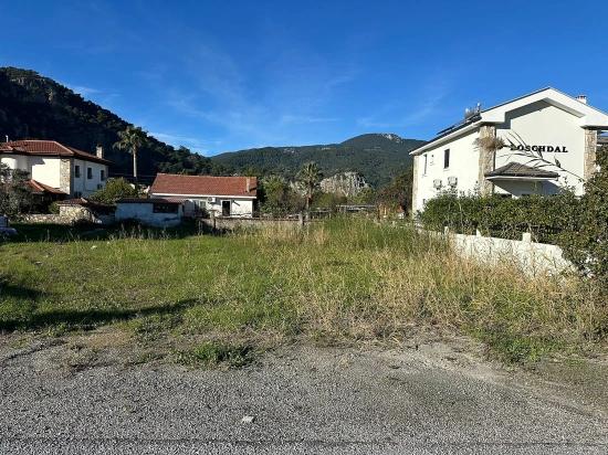 841 M² Großes Grundstück Zum Verkauf In Dalyan Gülpınar Mit 15 % Bebauung.
