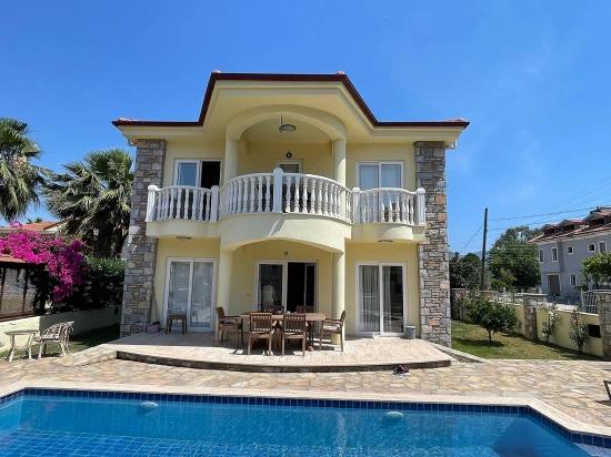 Villa Zum Verkauf In Dalyan, Maraş Mit Blick Auf Die Königsgräber