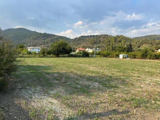 1160 M² Großes Grundstück Zum Verkauf In Rızai-Taksim Im Dorfwohngebiet In Çandır