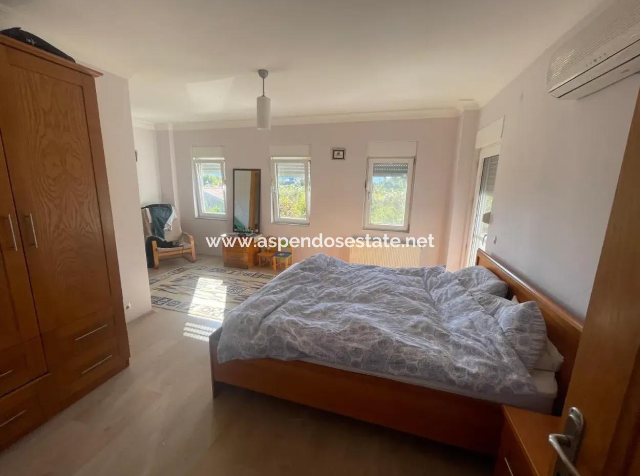 4 2 Villen Zum Verkauf Auf Einem Grundstück Von 6000M2 In Dalyan Gulpinar