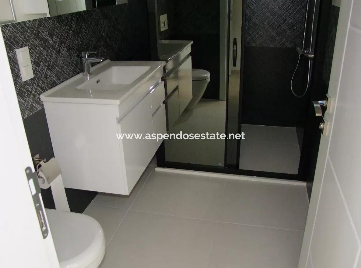 Luxus-Villa Zu Verkaufen In Zeytinalanda Köyce'inz Zeyt'nalanda 6800M2 Land Villa Zum Verkauf Mit Voller Seeblick