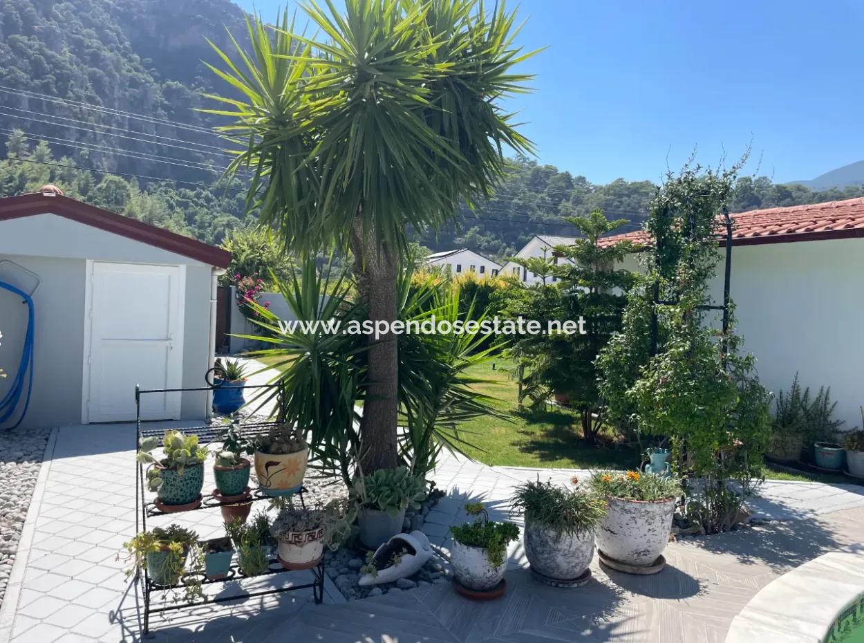 4 1 Villa Zum Verkauf In 720M2 Grundstück In Dalyan Gülpınar