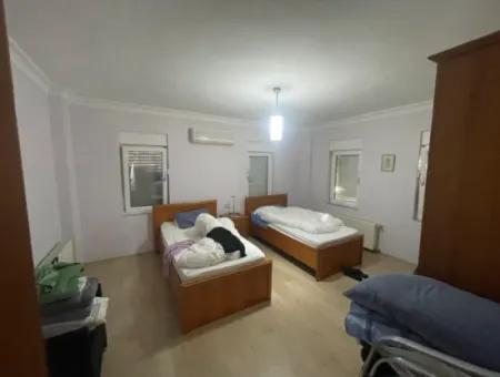 4 2 Villen Zum Verkauf Auf Einem Grundstück Von 6000M2 In Dalyan Gulpinar