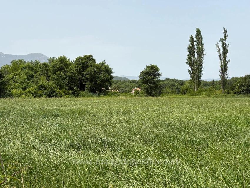 2100 M2 Plot Of Land For Sale In Okçular Marmaris.