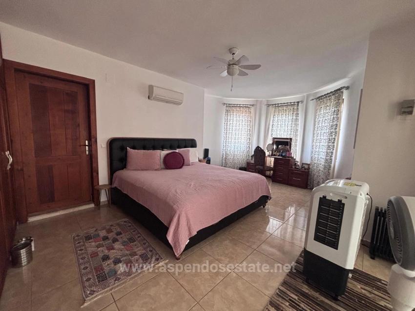 5+1 Villa For Sale In A 980M2 Land On The Corner In Dalyan Maraş