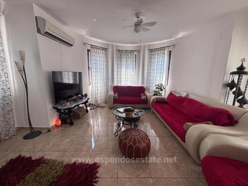 5+1 Villa For Sale In A 980M2 Land On The Corner In Dalyan Maraş