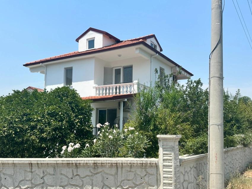 3+1 Villa For Sale On A 1151M2 Plot In Okçular