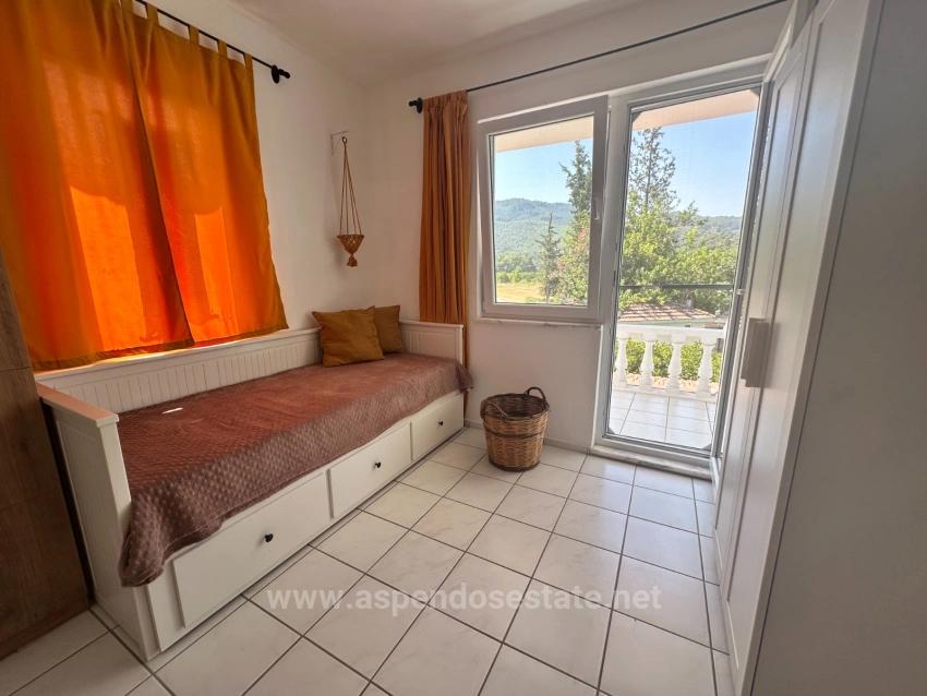 3+1 Villa For Sale On A 1151M2 Plot In Okçular