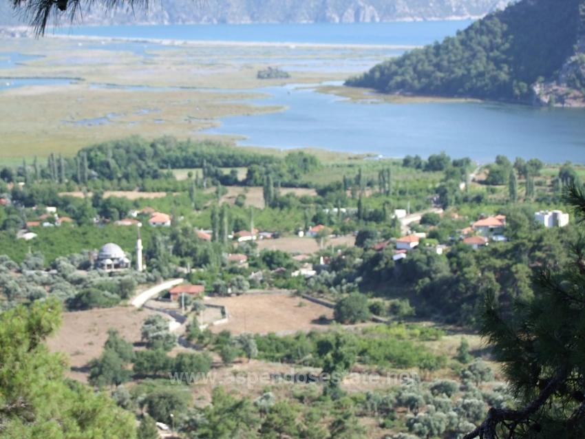 1252M2 Land For Sale With Lake View In Çandır