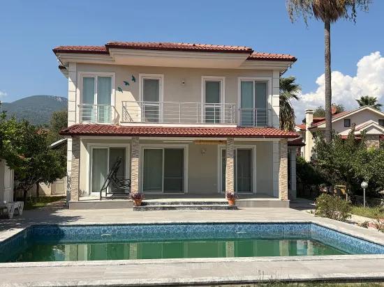 520m2 plot In Dalyan Gülpınar with a 4+1 villa for sale