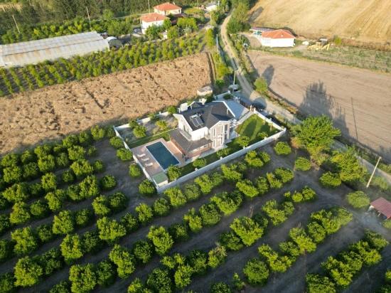 4+1 Villa For Sale In Eskiköy, Located In A 14,136 M2 Field