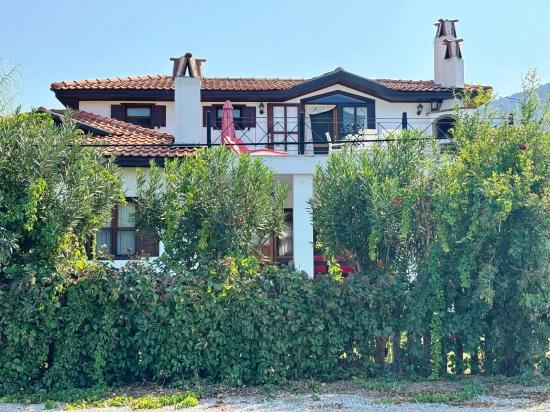 Villa For Sale On A 600M2 Plot In Dalyan Arıkbaşı
