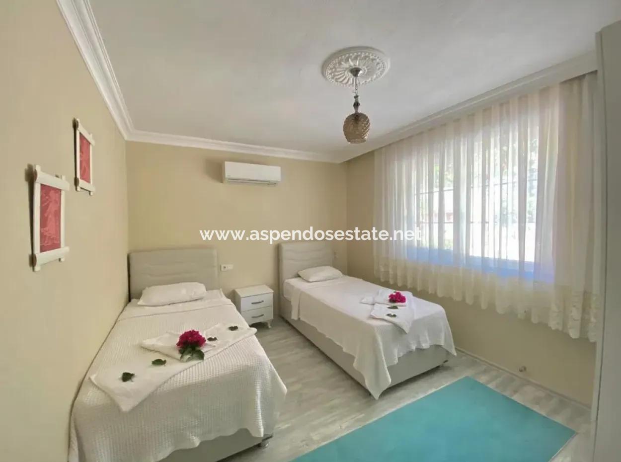 4 2 Villa Houses For Sale With Sea View In Çandır