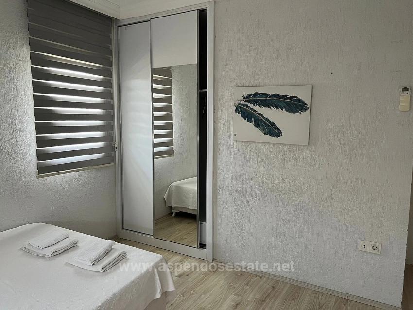 Угловой Участок, 600 М2, Вилла 3+1, Продается В Дальяне.