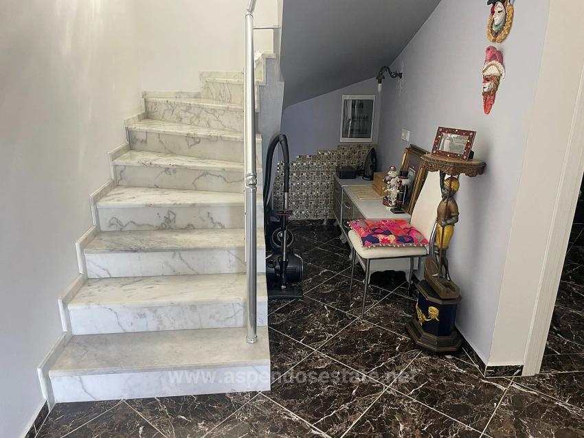 Продается Vip-Вилла В Гёкбеле, На Участке Площадью 5000 М2 С Полным Видом На Море.