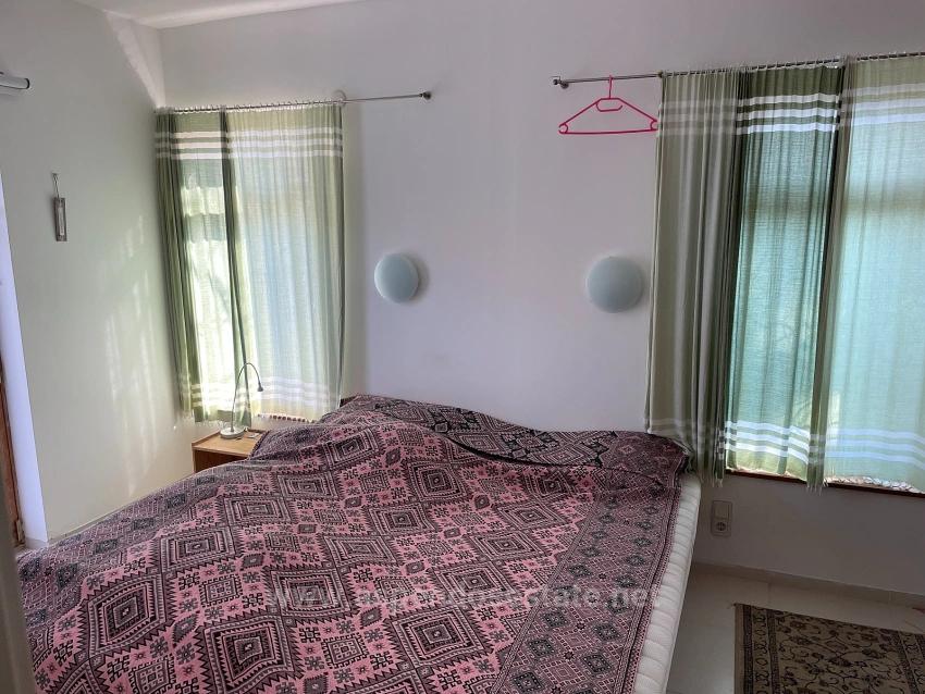 Продается Отдельно Стоящий Одноэтажный Дом На Участке Площадью 2882 М2 В Городе Эскикёй.