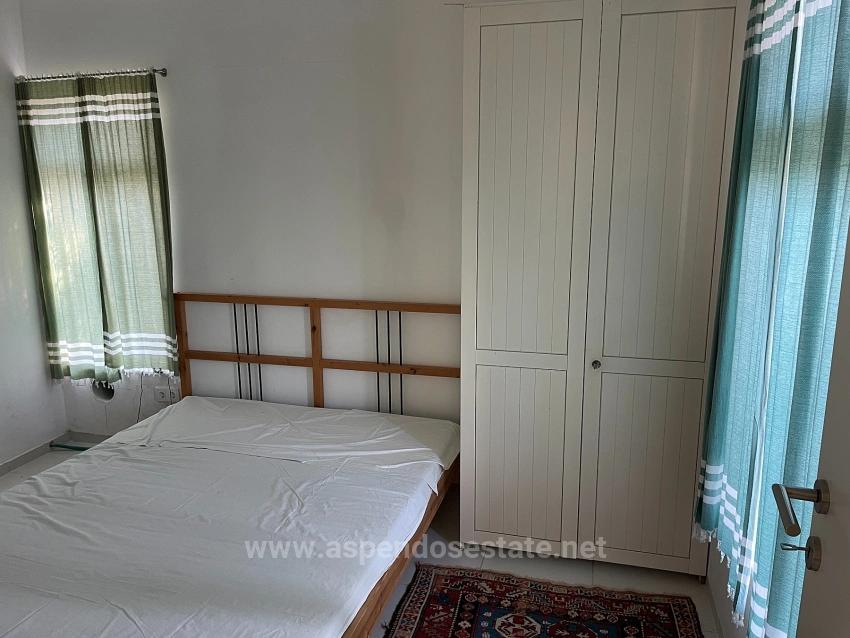 Продается Отдельно Стоящий Одноэтажный Дом На Участке Площадью 2882 М2 В Городе Эскикёй.