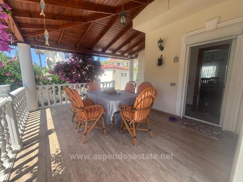 Продается Вилла Площадью 848 М² С 3 Спальнями И 1 Ванной Комнатой В Дальяне, С Видом На Гробницы Королей.