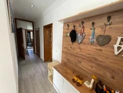 Роскошная Вилла С 4 Спальнями И 1 Ванной Комнатой Продается На Участке Площадью 7000 М2 С Видом На Пляж Далян Истузу.