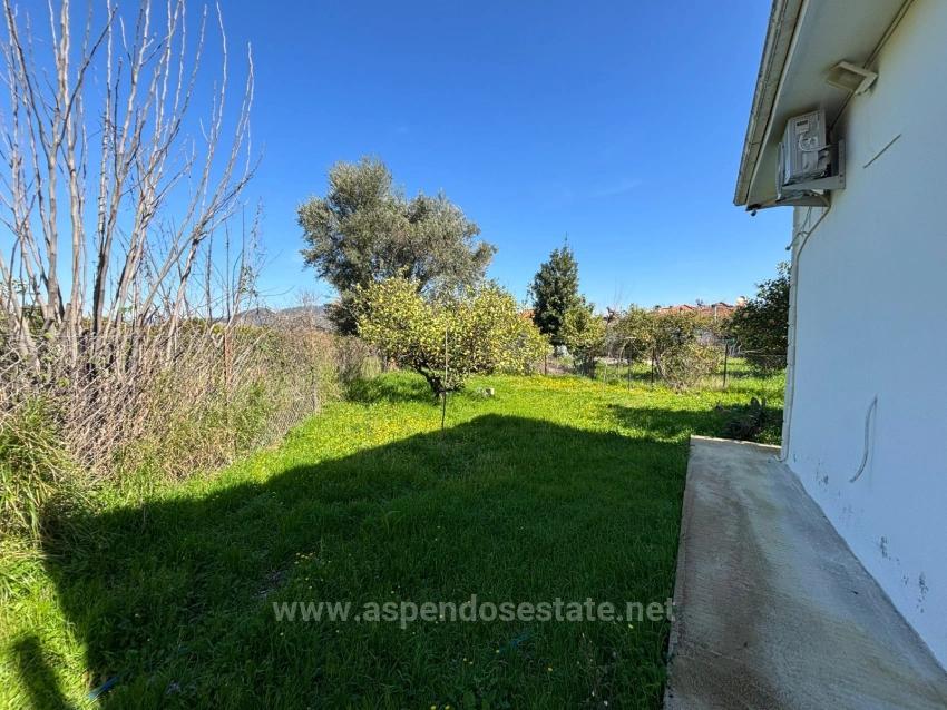 Okçular'da 459M2 Arsa İçerisinde 2+1 Satılık Tek Katlı Ev