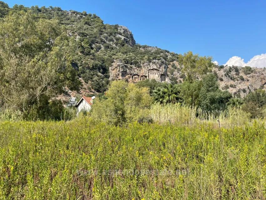 Çandır'da Kanala Sıfır 2765M2 Satılık Müstakil Ev