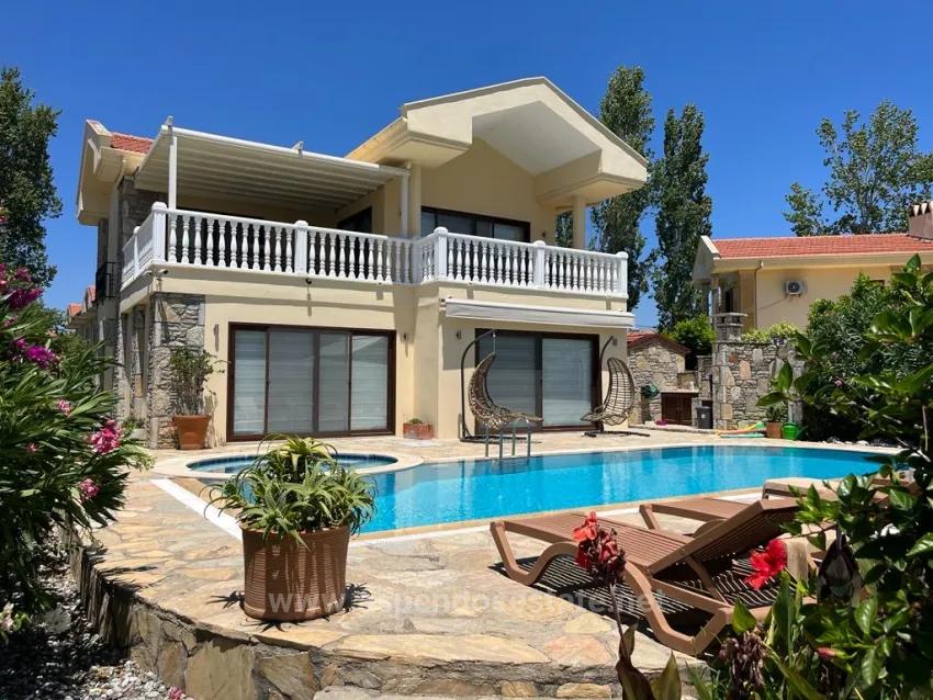 Dalyan Arıkbaşı'nda 4+1 Satılık Villa
