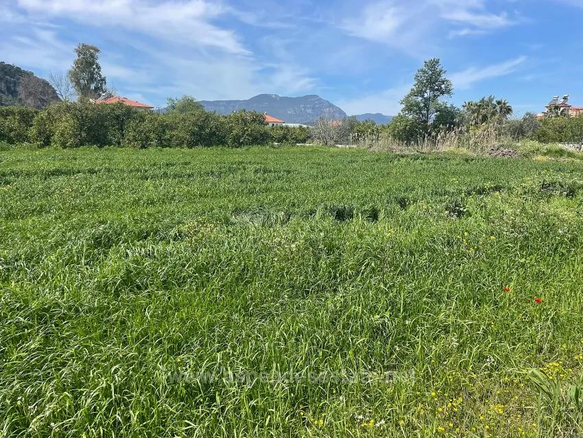 Okçular'da 736M2 Olan 250M2 İnşaat İzinli Satılık Arsa