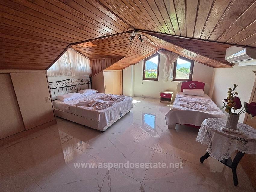 Dalyan'da 301M2 Arsa İçerisinde 5+1 Satılık Villa