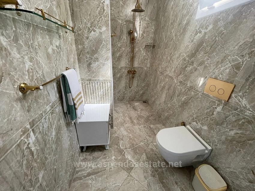 Gökbel'de Full Deniz Manzaralı 5000M2 Arsa İçerisinde Satılık Vıp Villa