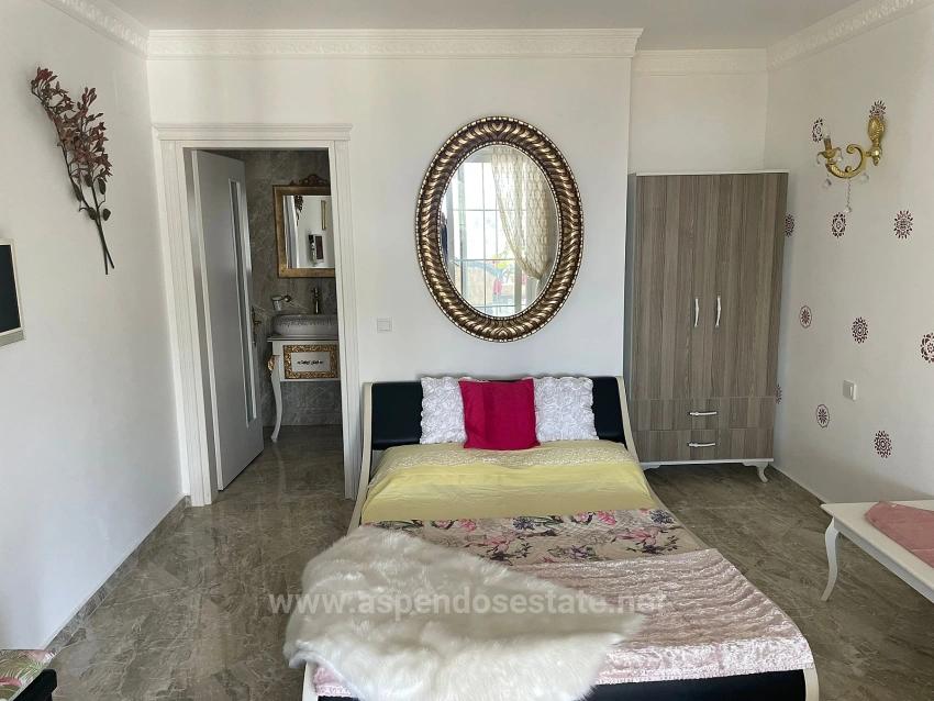 Gökbel'de Full Deniz Manzaralı 5000M2 Arsa İçerisinde Satılık Vıp Villa