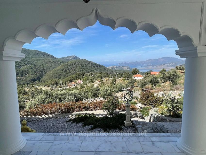 Ortaca Gökbel Mah. Satılık 7+1 Villa - 5.000 m²