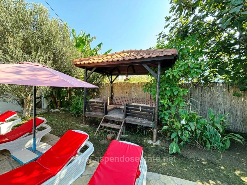 Dalyan Arıkbaşı'nda 600M2 Arsa İçerisinde Satılık Villa