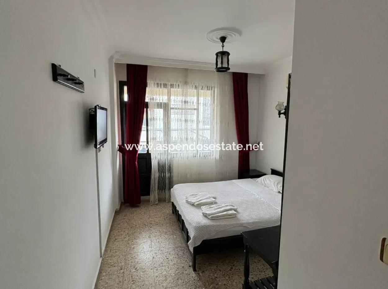 Dalyan'da 30 Odalı Kanala Yakın Satılık Otel