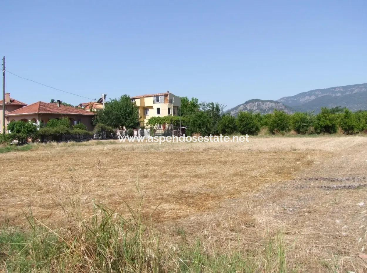 Okcular’da 540M2 Köşebaşinda Satilik Arsa