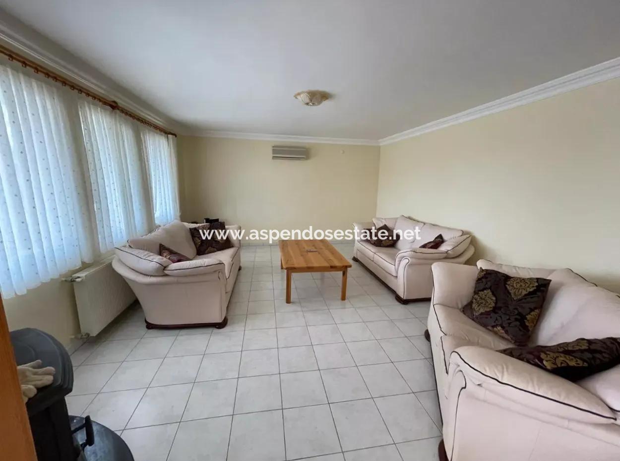 Çandır''da 5+2 Satılık Villa