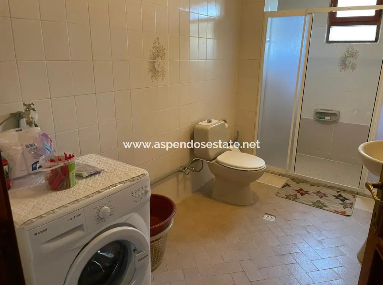 Dalyan Merkezde 5+1 Satılık Villa