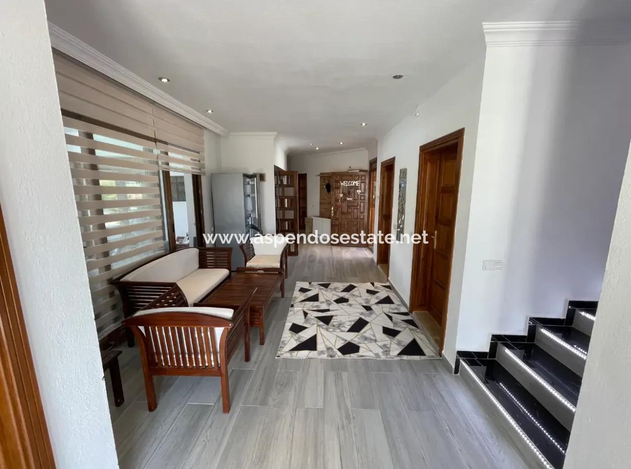 Dalyan 7000M2 Arsa İçinde 4+1 Satılık Lüks Villa