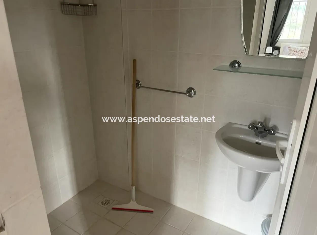 Okçular'da 1007M2 Arsa İçinde Satılık Villa