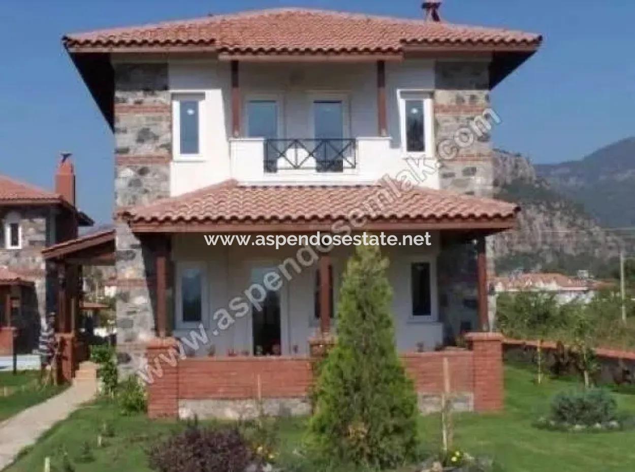 Dalyan'da Site İçerisinde 3+1 Satılık Villa