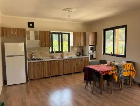 Dalyan Karadağ Mevkiinde 2500M2 Tarla İçerisinde 120M2 Müstakil Ahşap Ev