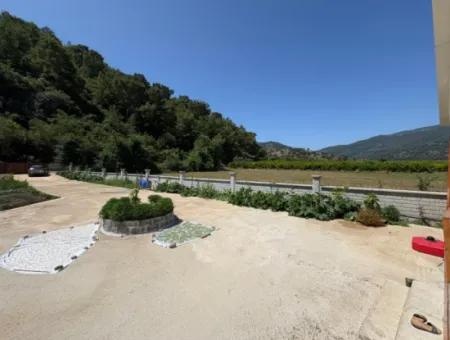 Dalyan Karadağ Mevkiinde 2500M2 Tarla İçerisinde 120M2 Müstakil Ahşap Ev
