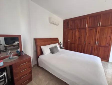 Dalyan Maraş'da Köşebaşında 980M2 Arsa İçin'de 5+1 Satılık Villa